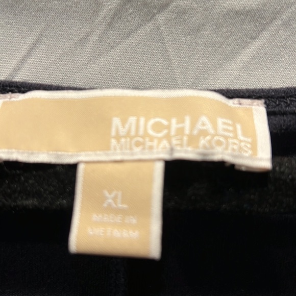 Michael Kors 3/4 sleeve blouse - Picture 5 of 5